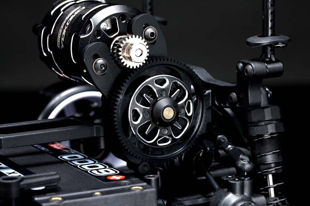 Yokomo RD-630BK - Alum. L.W. Spur Gear Hub (Black)