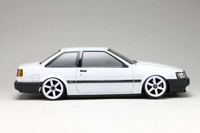 #SD-AE86L2B - TOYOTA Corolla Levin (AE86) 2-Door Body Set
Yokomo
