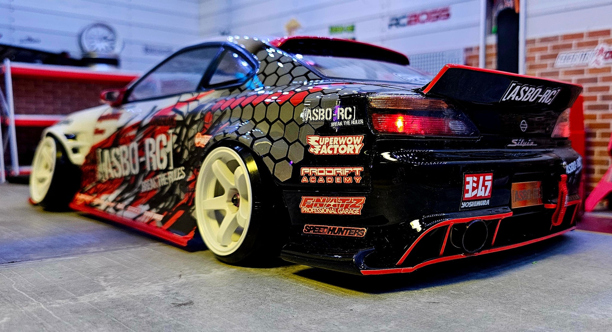NISSAN S15 SILVIA ALIVE HOON BODY [ADDICTION] AD-ALIVE15 – asbo-rc
